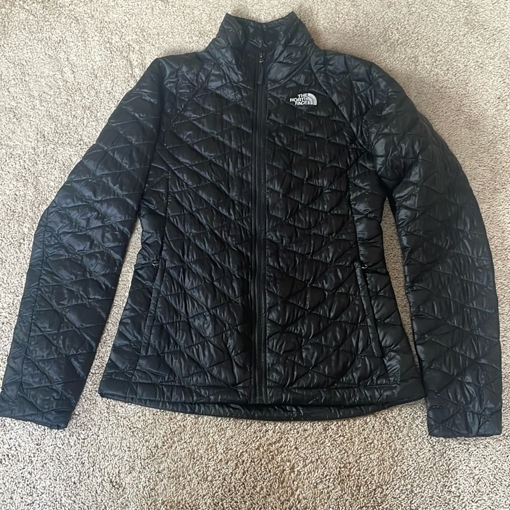 Women’s The North Face thermoball light weight jacket black size extra small